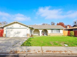 1601 San Carlos Ln, Modesto, CA 95355