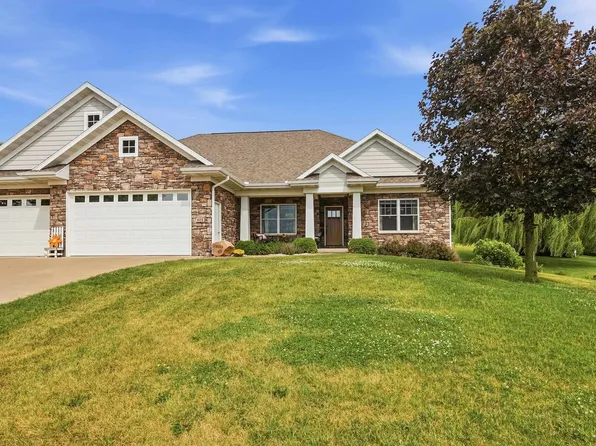 601 W Farmland Dr, Maquoketa, IA 52060