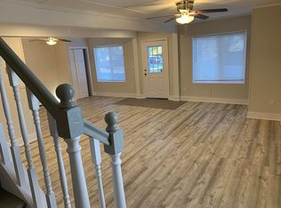 27475 Main Rd, Cutchogue, NY 11935