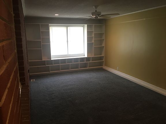 3rd image of 2141 Woodfield Dr