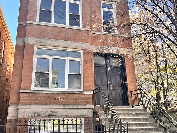 4th image of 1919 W Armitage Ave APT 2R