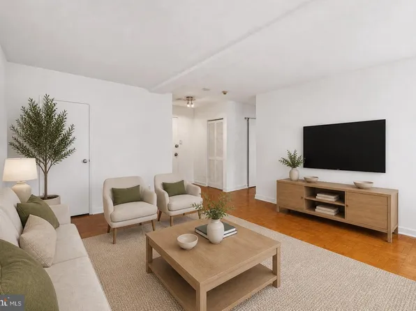 2601 Pennsylvania Ave, Philadelphia, PA 19130