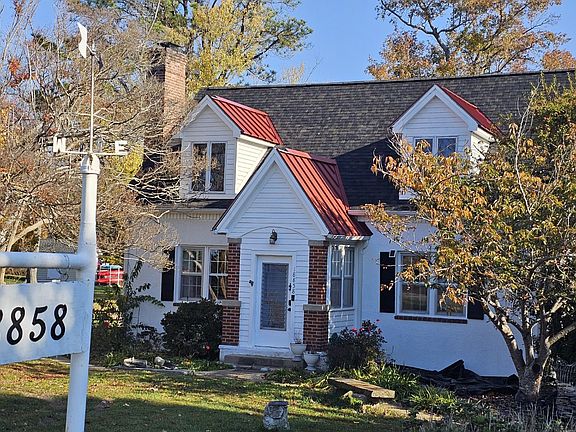 2nd image of 18858 McKays Beach Rd