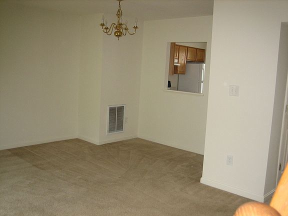 5th image of 1163 Commercial Ct