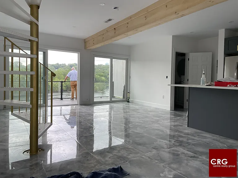 20 Heritage Dr #2 — Photo 2
