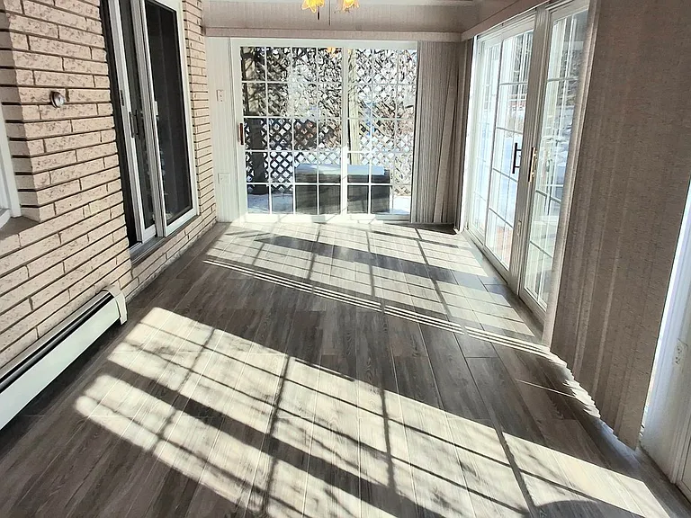 10 Carson Ln — Photo 12