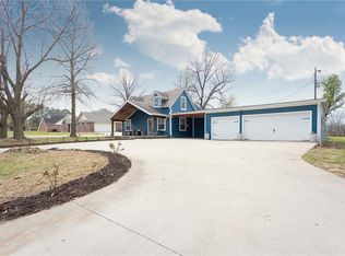 3042 N 56th St, Springdale, AR 72762