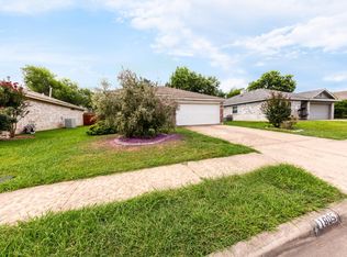 1805 Steeds Xing, Pflugerville, TX 78660