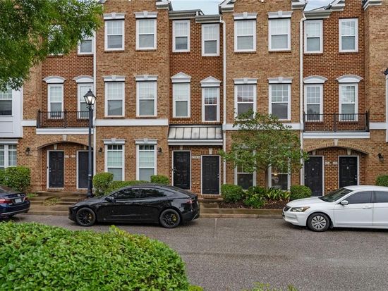 626 Claire Ln, Newport News, VA 23602