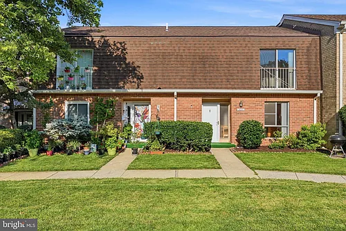 3695 Persimmon Cir Photo 1