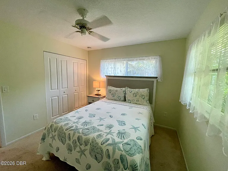 208 Hillsboro St — Photo 8