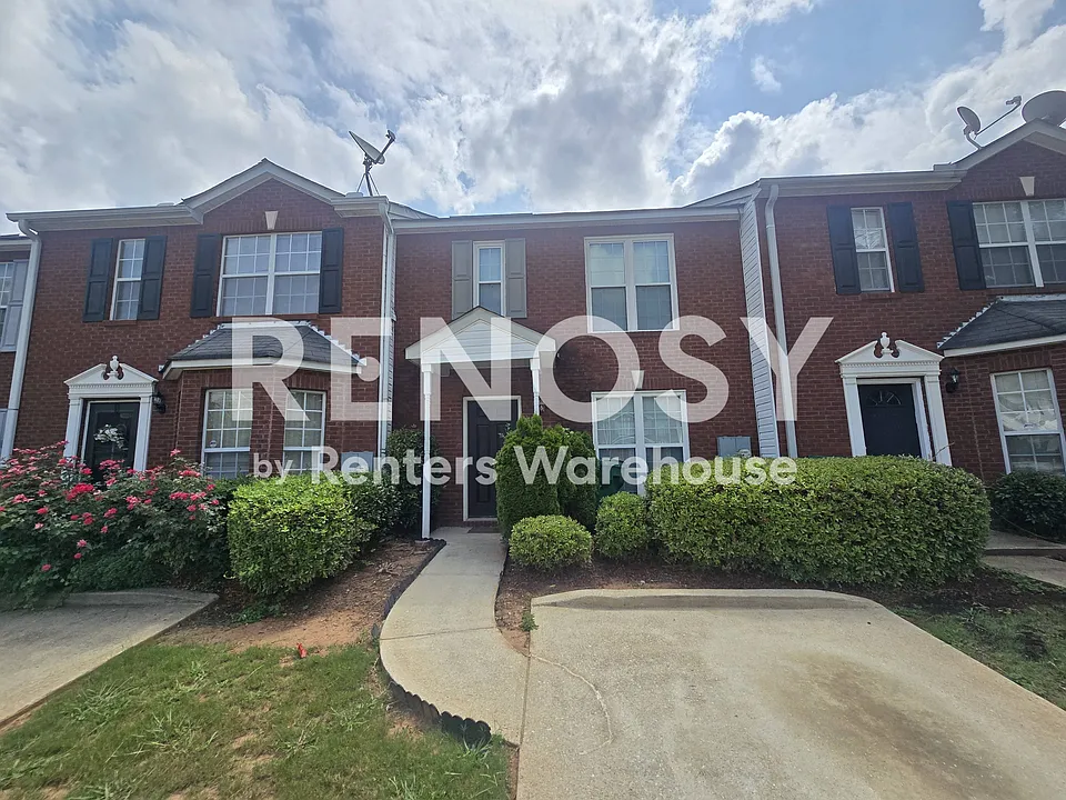 5533 Strathmoor Manor Cir