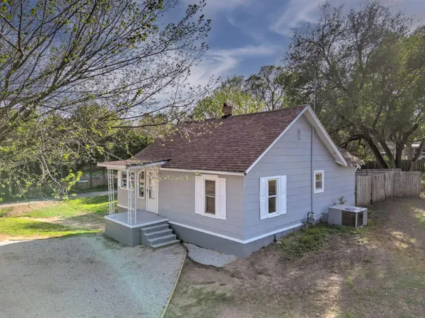 1803 N 6th St, Arkansas City, KS 67005