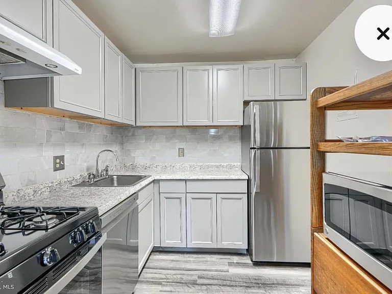 14 Mountbatten Ct — Photo 11