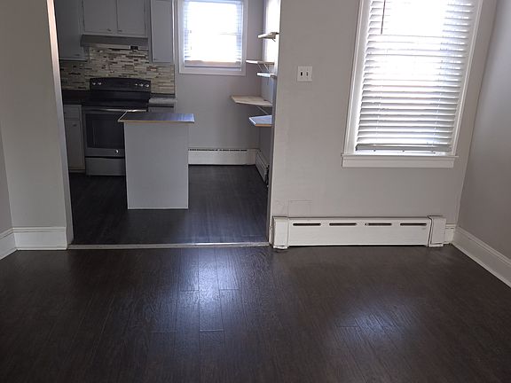 5th image of 4411 Princeton Ave
