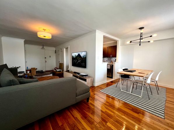 8410 153rd Ave APT 2B