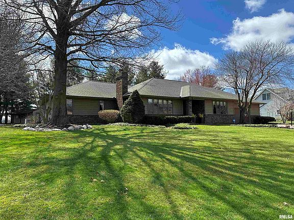 3rd image of 526 Goodsill Dr