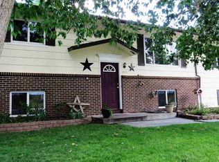 1013 Eastview Dr, Riverton, WY 82501