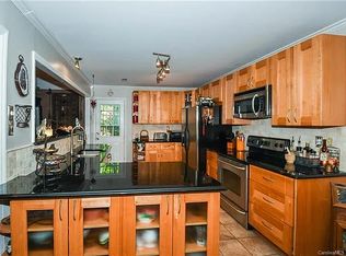 1066 Woodlake Ln, Tega Cay, SC 29708