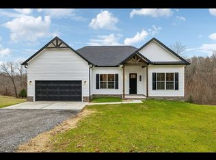 527 Hog Back Ridge Rd, Bethpage, TN 37022