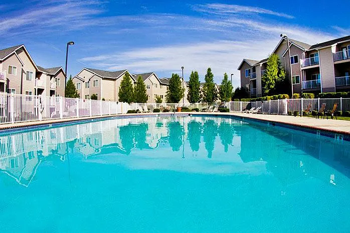 The Broadmoor Apartments — Photo 10
