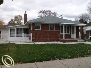 9006 Allen Rd, Allen Park, MI 48101