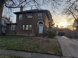 1077 E 174th St, Cleveland, OH