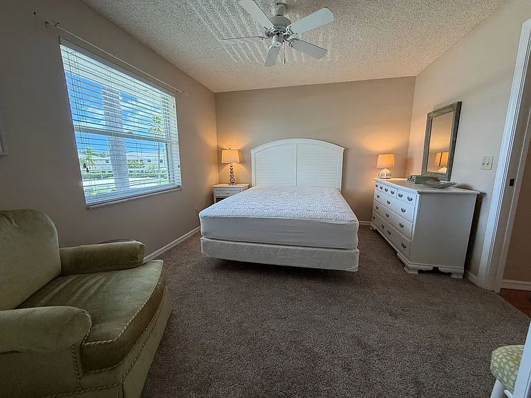 675 W Lake Jasmine Cir — Photo 17