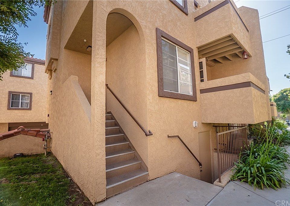 1st image of 8615 Beverly Blvd Unit 21