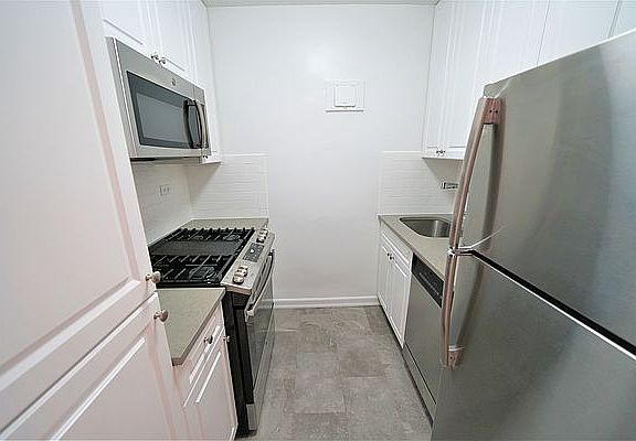 4th image of 125 E 87th St APT 2E