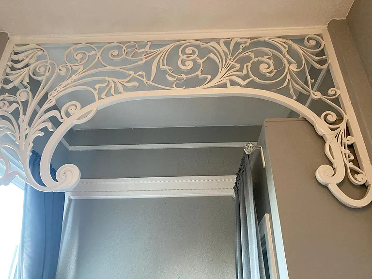 Bedroom 2 (Moulding Details)