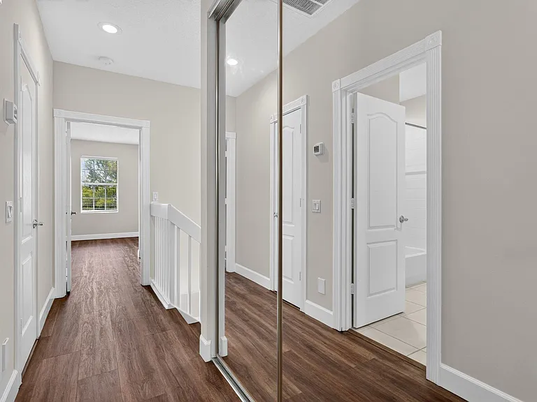 112 Santa Barbara Way — Photo 29