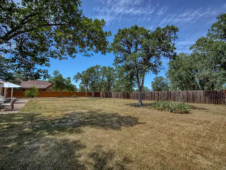 19282 Hollow Ln — Photo 30
