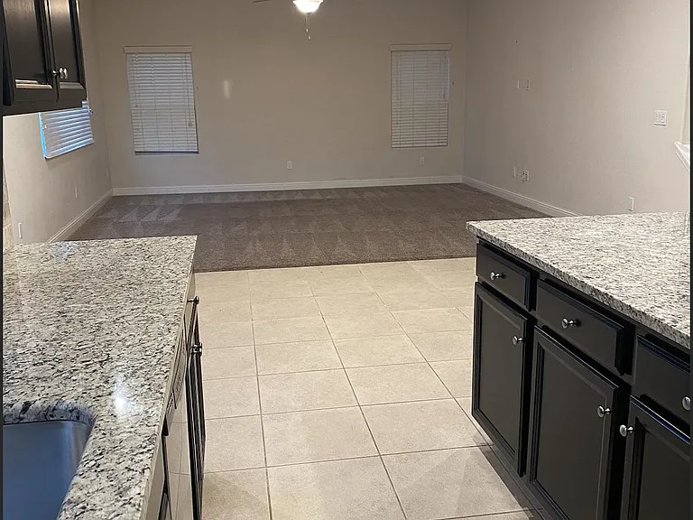 4029 Sierra Madre Ave — Photo 26