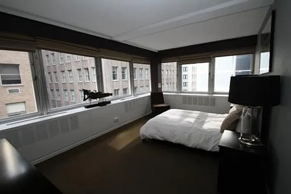 Rented by Global Realty Opportunities | media 48