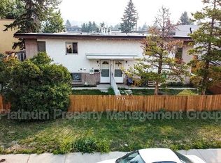 4524 75th St NW UNIT 4, Calgary, AB T3B 2M9