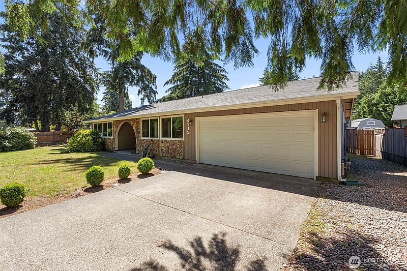 4th image of 4719 Ridgemont Court SE
