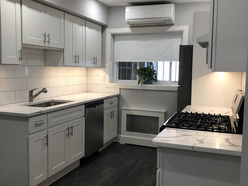 1st image of 1415 E 84th St #1