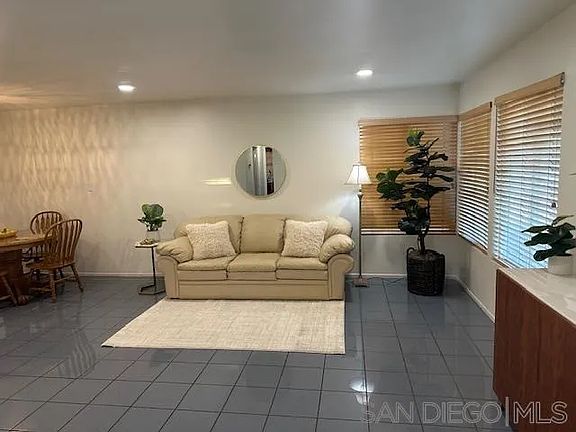 4th image of 1292 Sorrento Pl