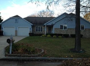 17 Thistle Down Ct, Appleton, WI 54915