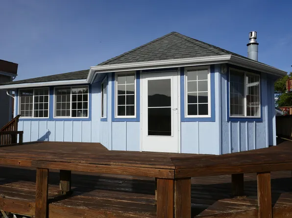 289 N Welcome Slough Rd, Cathlamet, WA 98612