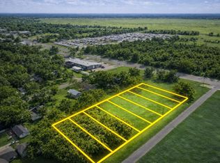 205 W Columbus Dr, Wharton, TX 77488