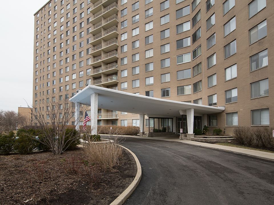 1st image of 7061 N Kedzie Ave Suite 708