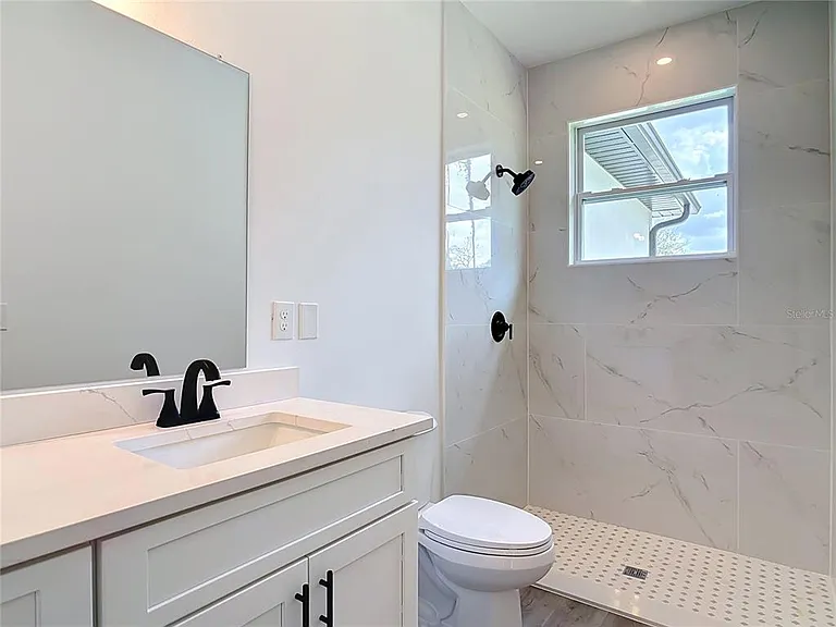 1081 McCrory St — Photo 37