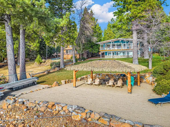 3668 Lake Almanor Dr, Lake Almanor, CA 96137