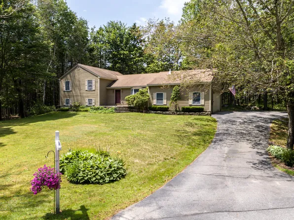 9 Kennebec Circle, Bath, ME 04530