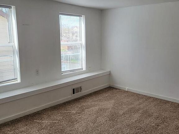 4th image of 612-614 Marshall Ave