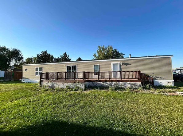 405 31st Ave Lot 92, Minot, ND 58701