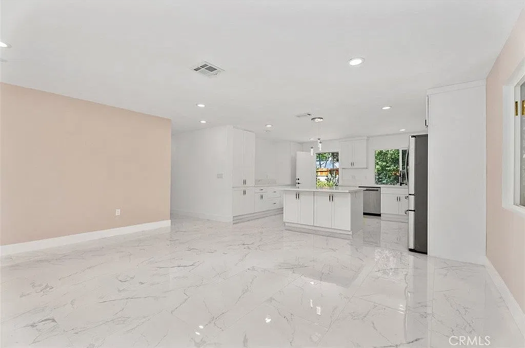 3 bed, 1467 sqft, $5,500 — Photo 4