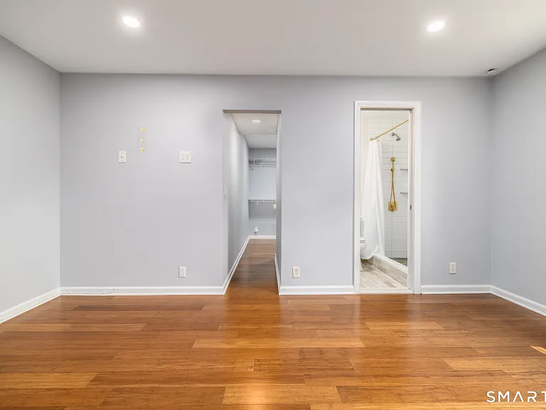 39 Kenilworth Dr W — Photo 11
